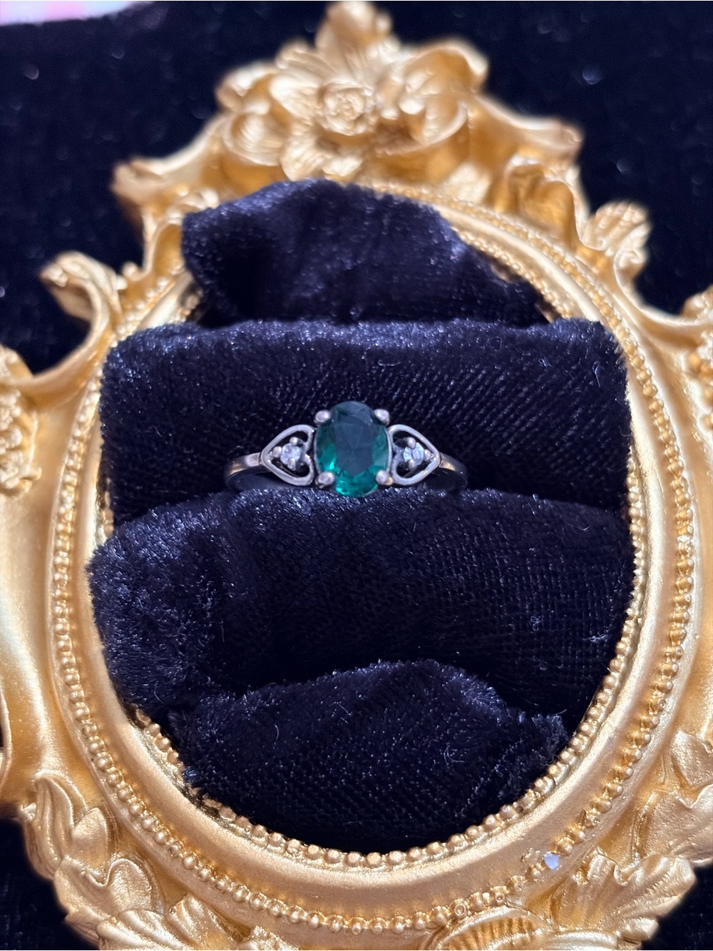 Emerald Green Oval Gemstone Ring in Sterling Silver